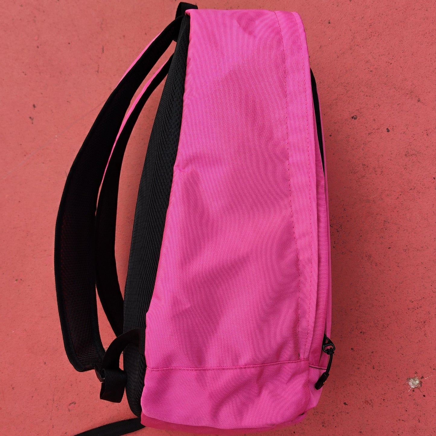 MORRAL URBAN ADJAI LONA